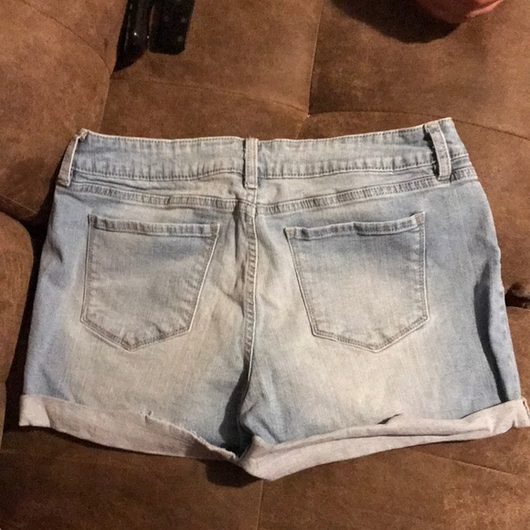 Jean shorts - Picture 2 of 2